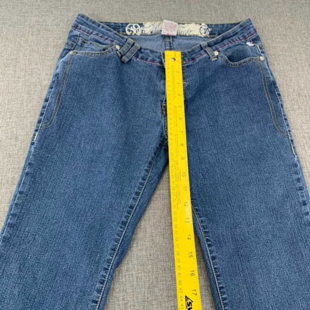 Mecca Femme‎ Cropped Jeans Size 9/10 Embroidered Design Low Rise 78% Cotton